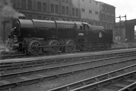 BR(S) Q1 class 33006 at Stewarts Lane Shed, Greater London on Saturday 22 May 1954 - J.H.W. Kent [094703]