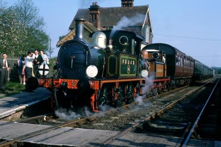 Bluebell Railway P class 27 & Bluebell Railway A1X class 55 'Stepney' at Sheffield Park, East Sussex on Sunday 26 May 1963 - R.C. Riley [105210]
