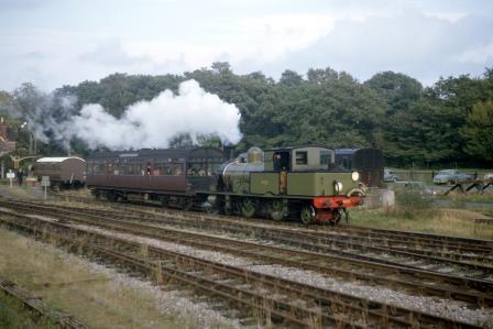 Bluebell Railway 0415 class 488 at Horsted Keynes, West Sussex on Friday 01 Oct 1965 - R.C. Riley [105325]