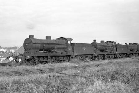 BR(S) Q class 30531 & BR(S) Q class 30543 at Redhill Shed, Surrey on Saturday 17 Oct 1964 - J. Scrace [140157]