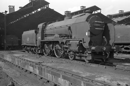 BR(S) Schools class 30903 'Charterhouse' at Nine Elms Shed, Greater London on Saturday 24 Aug 1963 - J. Scrace [140317]