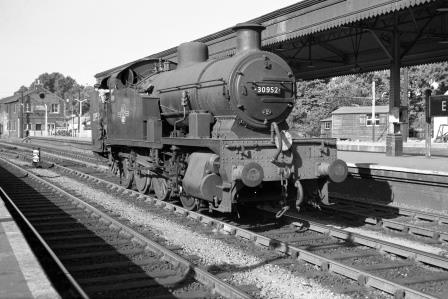 BR(S) Z class 30952 at Exeter St Davids Station, Devon on Monday 14 Sep 1959 - J. Scrace [140403]