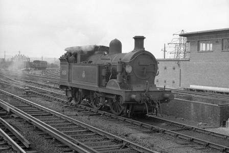 BR(S) H class 31530 at Three Bridges, West Sussex on Friday 11 Jul 1958 - J. Scrace [140527]