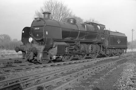BR(S) U class 31639 at Bordon, Hampshire with the "LCGB S15 Commemorative" Rail Tour on Sunday 09 Jan 1966 - J. Scrace [140565]