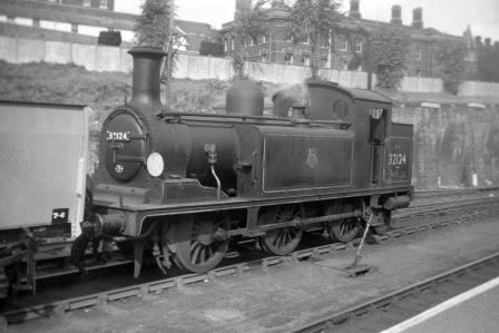 BR(S) E1R class 32124 at Exeter Central, Devon on Thursday 12 Sep 1957 - J. Scrace [140734]