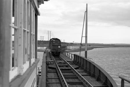 BR(S) Terrier class 32650 at Langston Bridge, Hampshire with the 5.47pm to Havant on Saturday 25 Aug 1962 - J. Scrace [140844]