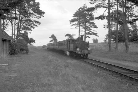 BR(S) O2 class W21 'Sandown' at Ashey, Isle of Wight with the 3.18pm Ryde Pier Head - Cowes service on Thursday 09 Sep 1965 - J. Scrace [141005]