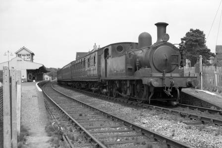 BR(S) O2 class W24 'Calbourne' at Sandown Station, Isle of Wight with the 2.00pm Ryde Pier Head - Shanklin service on Saturday 25 Jun 1966 - J. Scrace [141036]