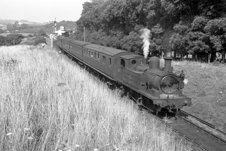 BR(S) O2 class W24 'Calbourne' at Sandown, Isle of Wight with the 3.00pm Ryde Pier Head - Shanklin service on Saturday 20 Aug 1966 - J. Scrace [141039]
