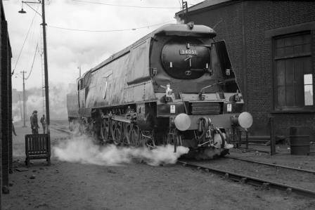 BR(S) Battle of Britain class 34051 'Winston Churchill' at Nine Elms Shed, Greater London on Saturday 30 Jan 1965 - J. Scrace [141398]
