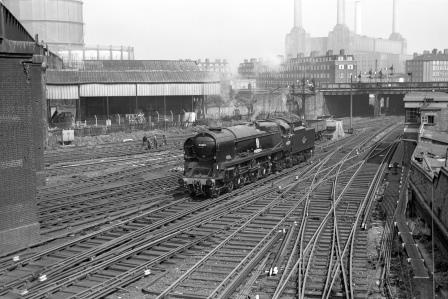 BR(S) Battle of Britain class 34089 '602 Squadron' at Stewarts Lane Shed, Greater London on Friday 31 May 1963 - J. Scrace [141576]