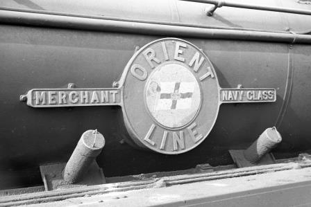 BR(S) Merchant Navy class 35008 'Orient Line' at Waterloo, Greater London on Wednesday 01 Mar 1967 - J. Scrace [141752]
