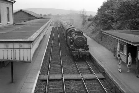 BR(M) 2MT class 41301 at Henfield Station, West Sussex with the 1.30pm Brighton - Horsham service on Thursday 30 Apr 1964 - J. Scrace [142018]