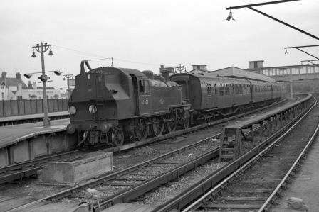 BR(M) 2MT class 41301 at Horsham Station, West Sussex with the 7.55am to Guildford on Saturday 22 May 1965 - J. Scrace [142036]
