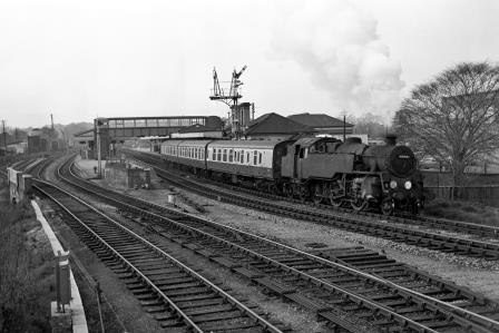 BR Std 4MT class 80016 at Fareham Station, Hampshire with the 5.20pm Eastleigh - Fratton service on Tuesday 18 Apr 1967 - J. Scrace [142430]