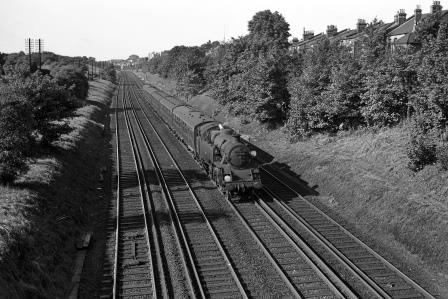 BR Std 4MT class 80066 at Honor Oak Park, Greater London with the 7.49am Tunbridge Wells West - London Bridge service on Saturday 04 Aug 1962 - J. Scrace [142500]