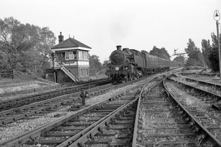 BR Std 4MT class 80089 at Hailsham, East Sussex with the 6.00pm Eastbourne - Tunbridge Wells West service on Friday 11 Jun 1965 - J. Scrace [142533]