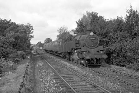 BR Std 4MT class 80149 at Deepdene Station, Surrey with the 8.20am Reading (South) - Redhill service on Saturday 08 Aug 1964 - J. Scrace [142654]