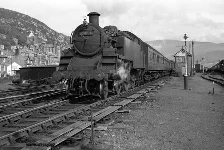 BR Std 3MT class 82006 at Barmouth, Gwynedd with the 5.45pm to Pwllheli on Wednesday 11 Jul 1962 - J. Scrace [142705]