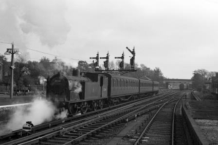 BR (SR, LSWR) M7 class 30048 at Hove Station, East Sussex with a Horsham - Brighton service on Saturday 25 Oct 1958 - J.H.W. Kent [150438]