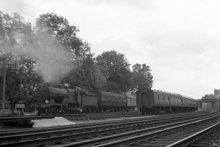 BR (SR) D1 class 31492 near Preston Park Pullman Car Works, East Sussex in Oct 1958 - J.H.W. Kent [150443]