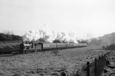 BR(S) L class 31777 at Patcham, East Sussex with the 11.15am Brighton - Lingfield (Races Special) on Saturday 15 Nov 1958 - J.H.W. Kent [150474]