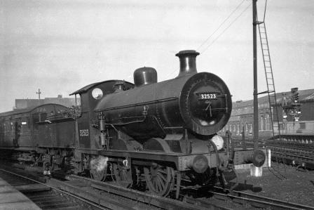 BR(S) C2X class 32523 at Brighton Station, East Sussex with a Service arriving from Horsham on Saturday 29 Jan 1949 - J.H.W. Kent [152518]
