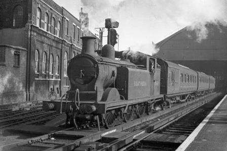 SR E5 class 2567 at Brighton Station, East Sussex on Saturday 26 Mar 1949 - J.H.W. Kent [152545]