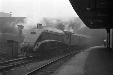 BR(E) A4 class 60013 'Dominion of New Zealand' at King's Cross Station, Greater London on Saturday 27 Aug 1949 - J.H.W. Kent [152916]