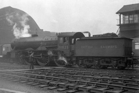 BR(E) B17 class 61623 'Lambton Castle' at King's Cross Station, Greater London Light engine on Saturday 27 Aug 1949 - J.H.W. Kent [152922]