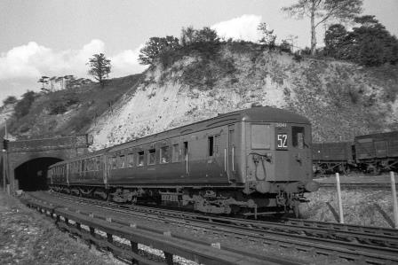BR(S) Class 6-CIT 3041 at Redhill Tunnel, Surrey with a Victoria - Ore via Eastbourne service on Saturday 10 Sep 1949 - J.H.W. Kent [152987]