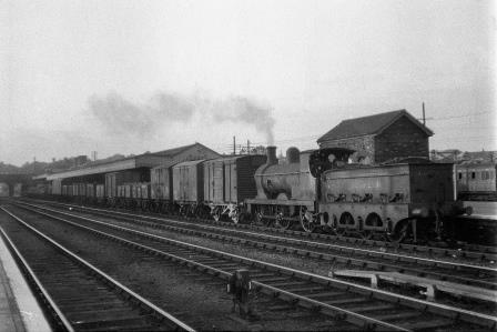 SR O1 class 1041 at Ashford Station, Kent with a down Goods service on Saturday 01 Oct 1949 - J.H.W. Kent [153086]