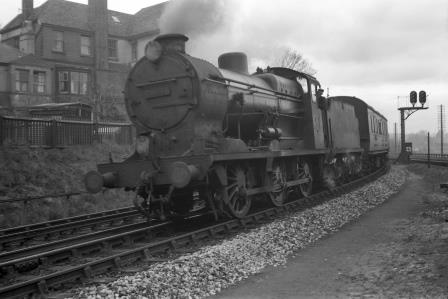 BR(S) Q class 30541 at Cliftonville Spur, Preston Park, East Sussex with a Westbound vans on Thursday 10 Apr 1952 - J.H.W. Kent [153300]
