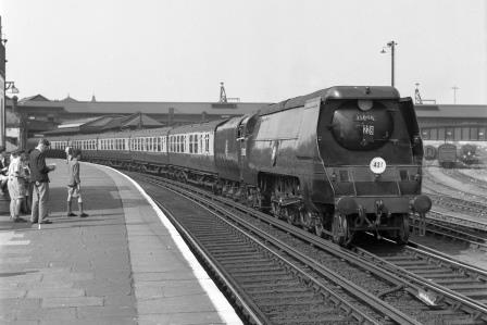 BR(S) Merchant Navy class 35008 'Orient Line' at Clapham Junction Station, Greater London with a West of England - Waterloo service on Saturday 28 Jun 1952 - J.H.W. Kent [153433]