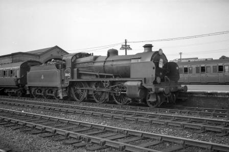 BR(S) N class 31842 at Ashford Station, Kent with a Charing Cross - Kent Coast service on Saturday 26 Jul 1952 - J.H.W. Kent [153499]