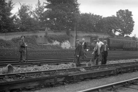 Near Preston Park Pullman Car Works, Brighton, East Sussex on Tuesday 01 Sep 1953 - J.H.W. Kent [154053]