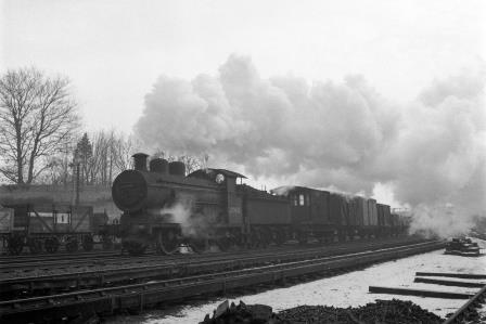 BR(S) C2X class 32438 passing Preston Park Pullman Car Works, East Sussex with a Northbound Goods in Jan 1954 - J.H.W. Kent [154194]