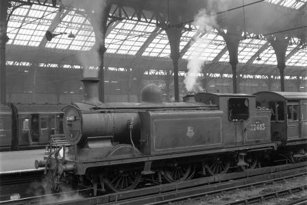 BR(S) E3 class 32465 at Brighton Station, East Sussex with a Horsham departure on Saturday 26 Jun 1954 - J.H.W. Kent [154541]