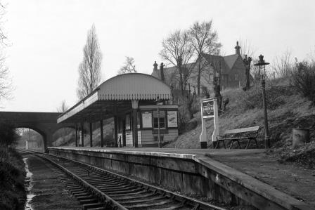 Emerson Park Station, Greater London on Saturday 02 Apr 1955 - J.H.W. Kent [154894]