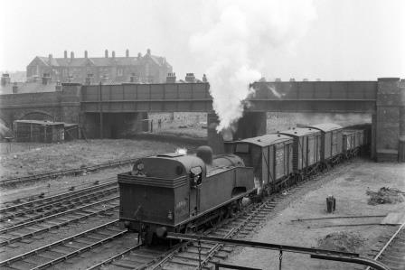 BR(E) J50 class 68936 near Canning Town, Greater London with a Northbound Goods on Saturday 23 Apr 1955 - J.H.W. Kent [154929]