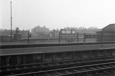Clapham Junction Station, Greater London circa 1957 - D. Esau [155003]