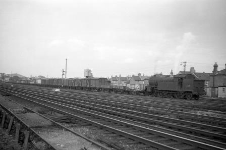 BR(S) H16 class 30519 at Wimbledon, Greater London on Saturday 27 Aug 1960 - D. Esau [155079]