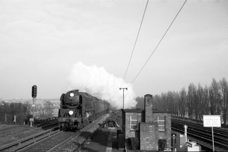 BR(S) West Country class 34026 'Yes Tor' at Earlsfield, Greater London with a Waterloo - Exeter service on Saturday 23 Jan 1965 - D. Esau [155158]