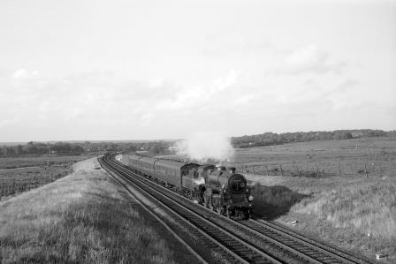BR Std 4MT class 76029 near Brockenhurst, Hampshire with a Southampton - Bournemouth local service on Saturday 21 Jul 1962 - D. Esau [155249]