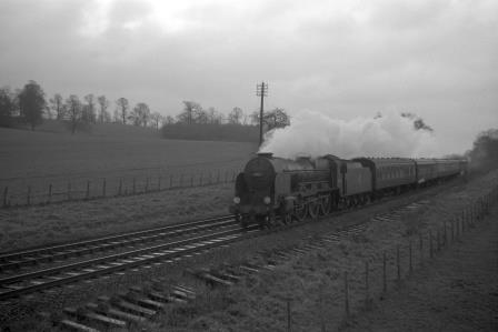 BR(S) Lord Nelson class 30864 'Sir Martin Frobisher' between Bramley and Mortimer, Hampshire with an Inter Regional service on Saturday 10 Dec 1960 - D. Esau [155386]