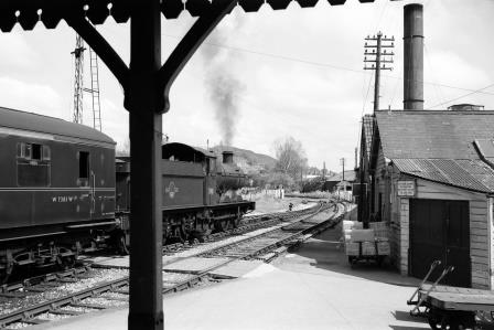 BR 3MT class 3205 at Glastonbury and Street Station, Somerset with a service to Highbridge on Saturday 15 May 1965 - D. Esau [155707]