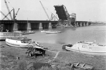 Swale, Kent circa 1959 - D. Esau [155938]