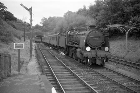 BR(S) N class 31859 at Penshurst Station, Kent with a Tonbridge to Redhill service on Tuesday 26 Jul 1960 - D. Esau [155991]