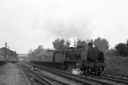 BR(S) U class 31790 at Shalford Station, Surrey with a Reading to Redhill service on Saturday 07 Nov 1964 - D. Esau [156135]