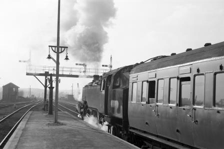 BR Std 4MT class 80094 at Tunbridge Wells West Station, Kent with an up departure. 3 /4 rear view service on Saturday 17 Mar 1962 - D. Esau [156286]